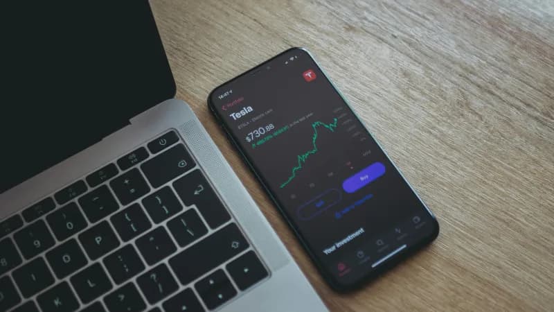 Infographic showing salary increase calculations and comparisons